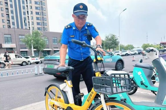 作为游客未至泰达“执法蓝”守护已到九游会登录j9入口大城细管、主动(图4)